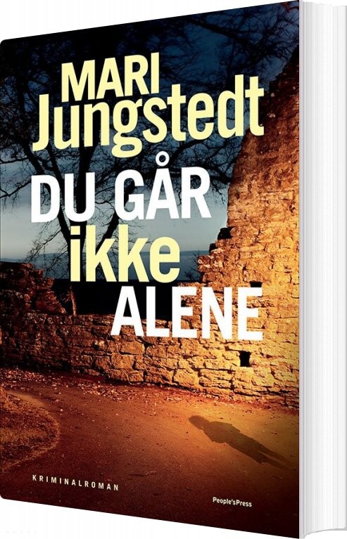 Du Går Ikke Alene - Mari Jungstedt - Bog - Peoples Press