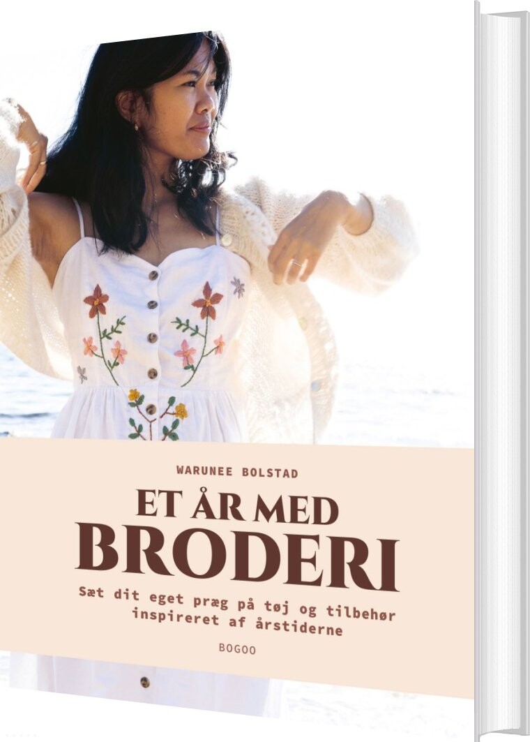 Et år Med Broderi - Warunee Bolstad - Bog - Bogoo