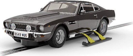 Scalextric - Aston Martin V8 Bil - James Bond 007 - C4239